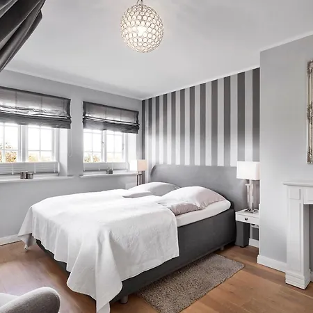 Strandloeper Vakantiehuis Utersum